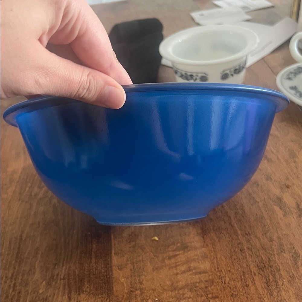 Vintage Pyrex 325 Blue Nesting Bowl